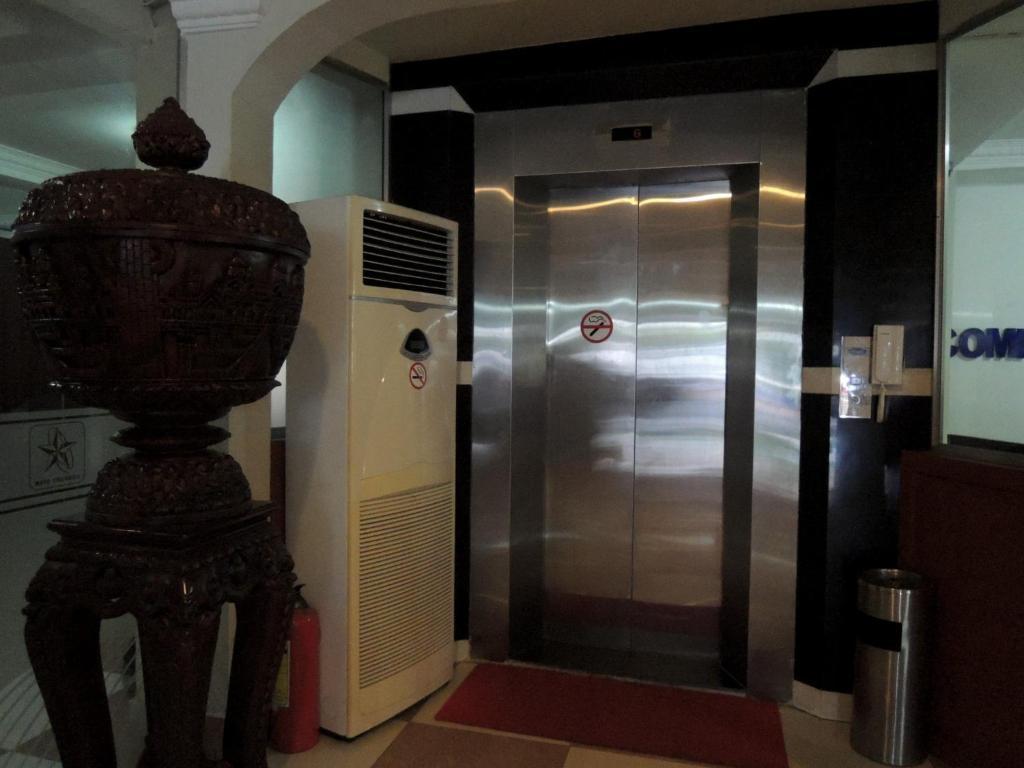 Comfort Star 2 Hotel Phnom Penh Extérieur photo
